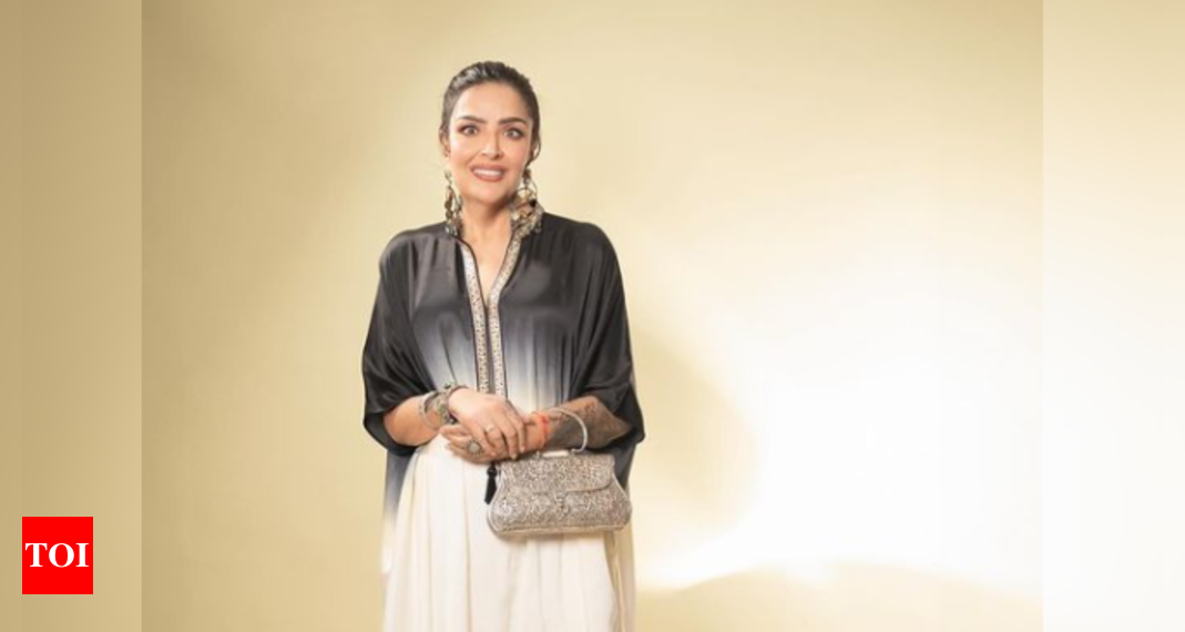 Hrithik Roshan’s sister Sunaina Roshan reveals how she reversed grade three fatty liver with simply two modifications |