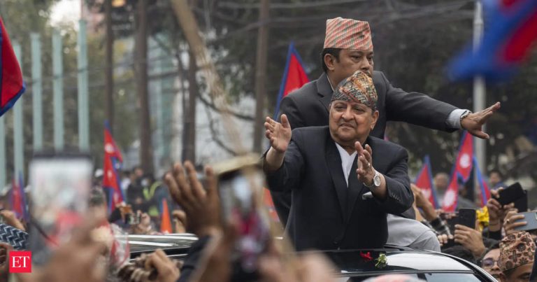 Hundreds in Nepal need the monarchy again when public frustration with politics grows