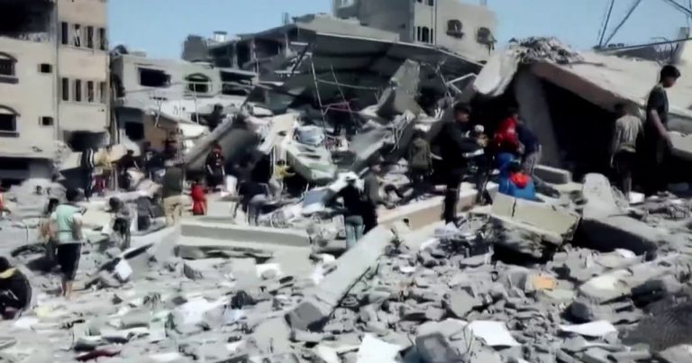 Gazans seek for meals and water after finish of ceasefire
