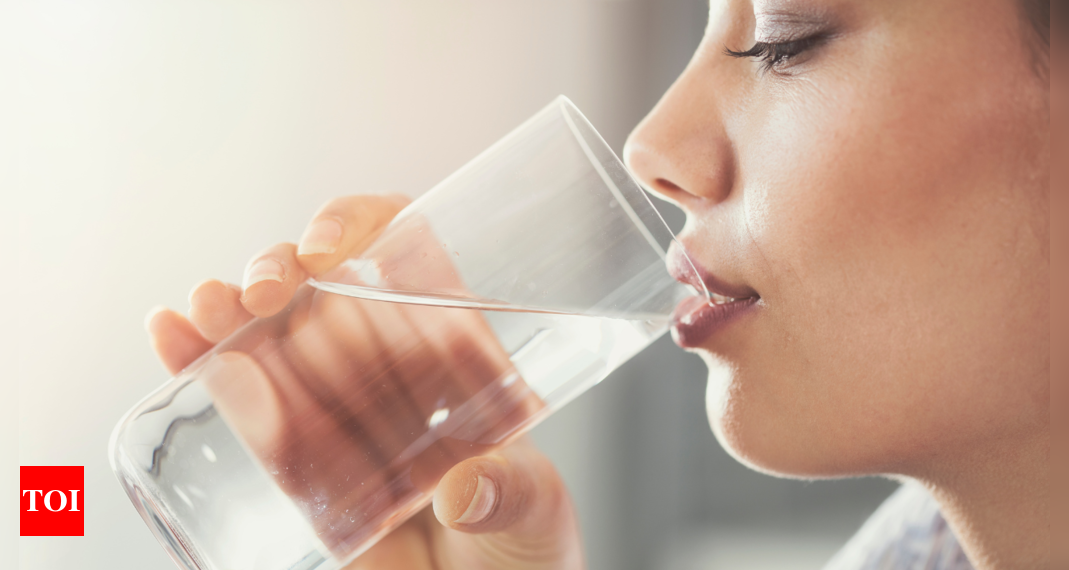 Dehydration at office: How can it have an effect on your kidneys
