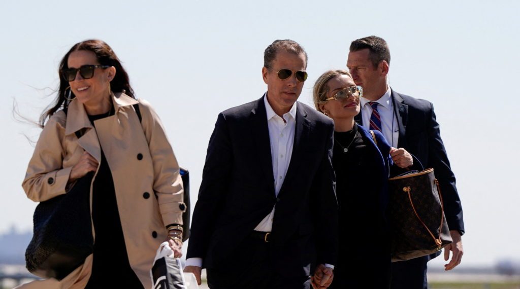 Trump says he ends the safety of the key service for bidges grownup youngsters, Hunter and Ashley