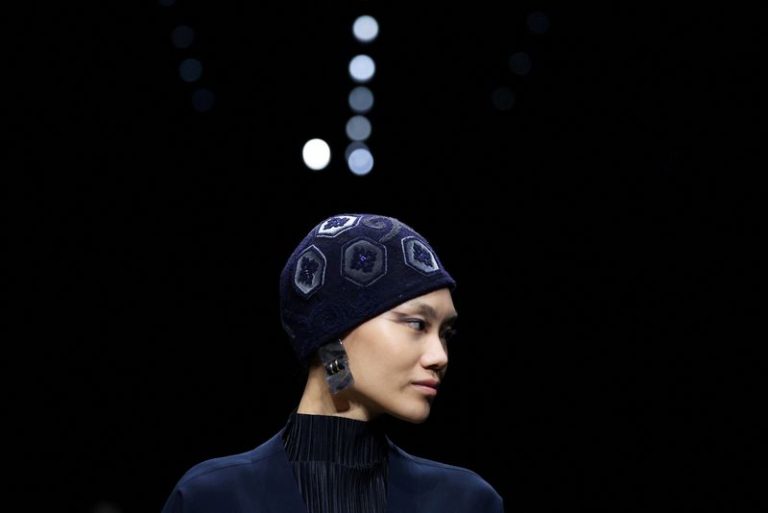 Earthy hues and loads of sparkle at Giorgio Armani Milan trend present – 2025-03-02