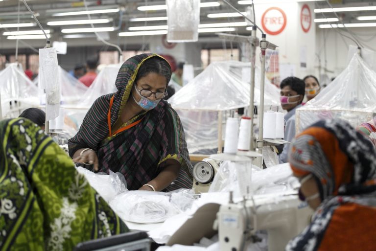Q&A: How can trend employees adapt to local weather change? | Information | Eco-Enterprise