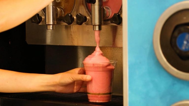 Video New examine appears to be like at slushies and children' well being – ABC Information