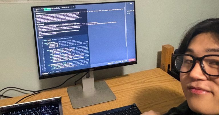 Out of Colombia, this pupil doesn’t intend to stop the troll of the massive expertise with AI