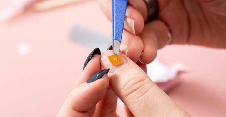 Do you wish to really feel like a spy? Glue a sensible chip in your manicure.