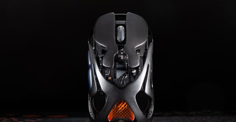 Indignant Miao’s Infinity Mouse is a mouse of video games with a skeleton design impressed by racing vehicles