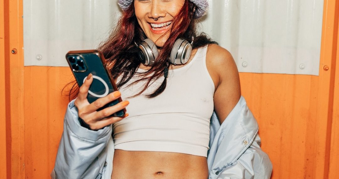 $7 Fundamentals & Paige DeSorbo’s Crochet Gown