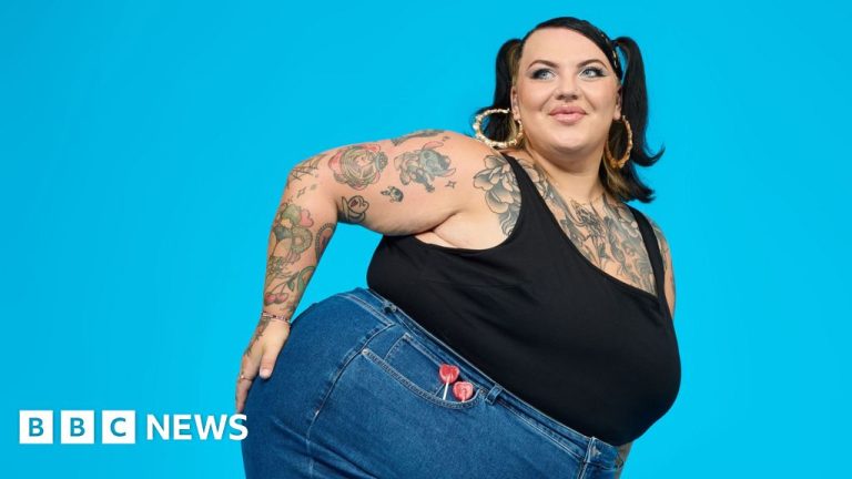 Snag clothes will get 100 complaints a day that fashions are too fats, says boss