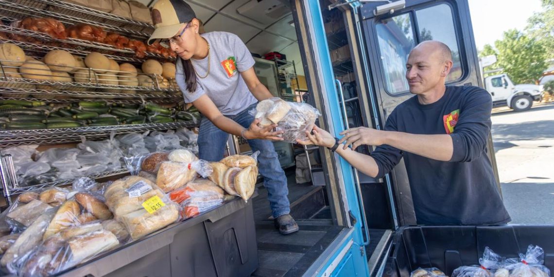Meals banks, native growers say finish of USDA program will harm space meals system – Santa Fe New Mexican