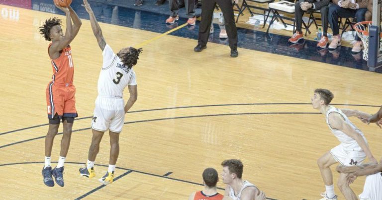 Illini Legends, Lists & Lore: Males’s Basketball sequence from Illinois-Michigan | Sports activities