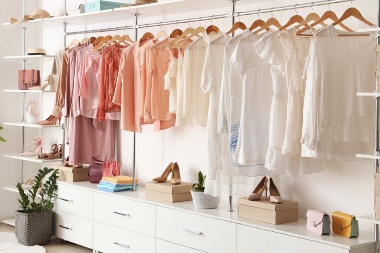 Consumers flip to versatile style as seasons change