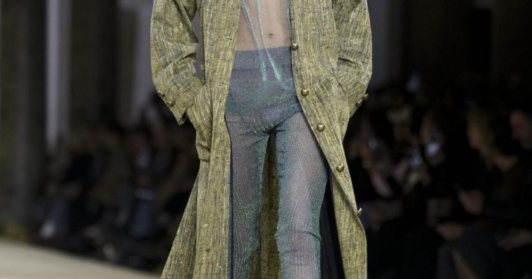 France Vogue Vivienne Westwood F/W 25/26 – Goshen Information