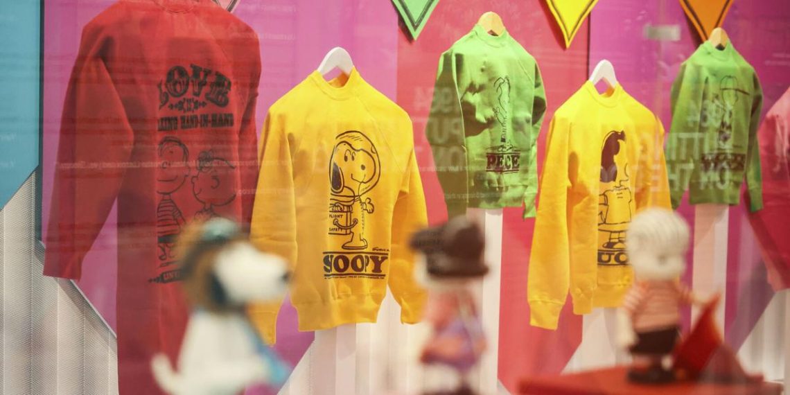 France Snoopy Style | Nation / World AP information of the day