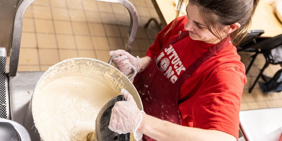 Lions breakfast a mixture of good meals, firm, group help – Elizabethtown Information Enterprise