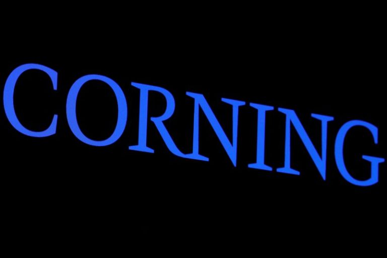 Corning Technological Firm, US Photo voltaic Producers Partnership on US manufactured panel