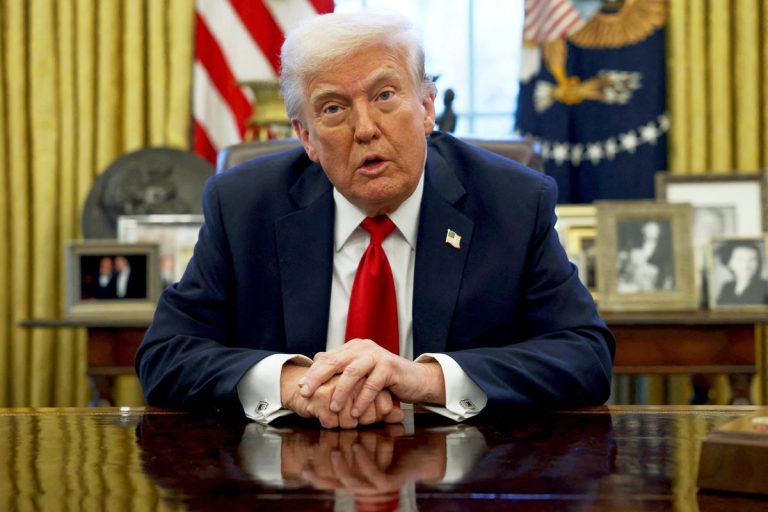 Trump’s information at this time: the President strikes the brand new 25% charge for non-American automobiles; Threatens the EU and Canada with greater taxes