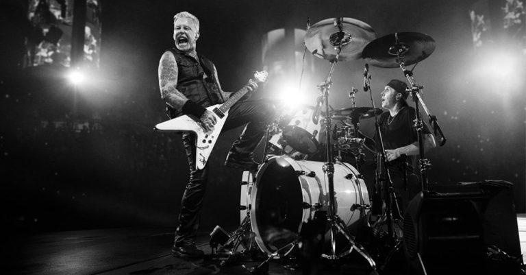 The Imaginative and prescient Professional Metallica live performance is the very best Apple’s immersive video