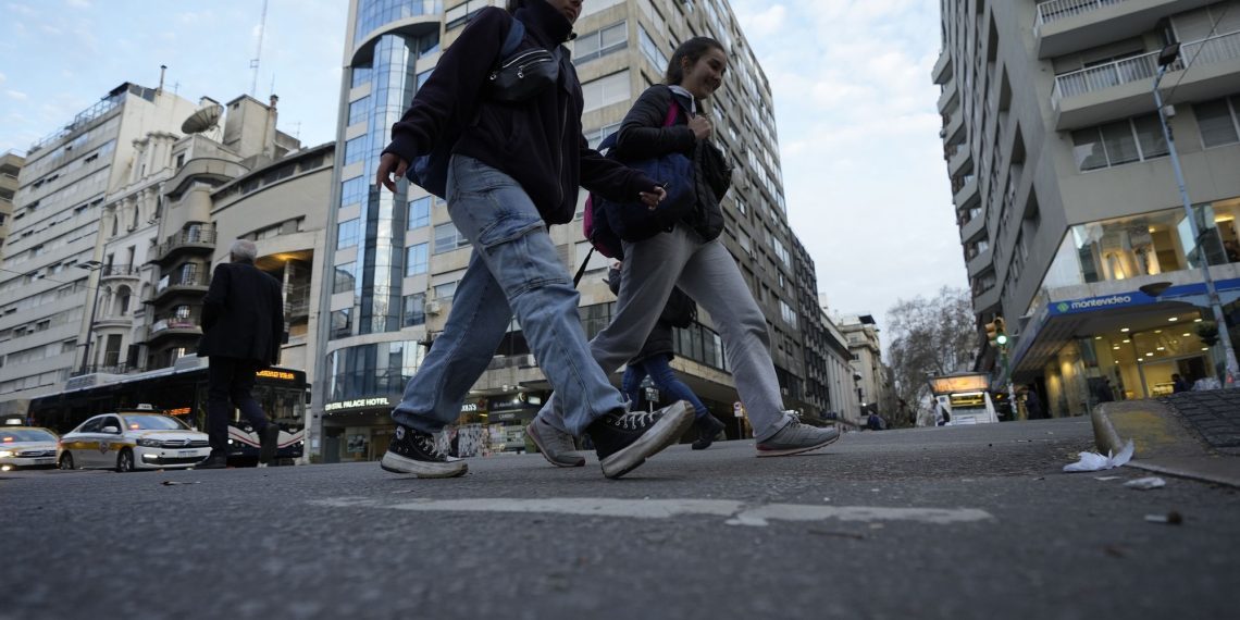 Alarm in Uruguay: You threaten A "bloodbath" In shoppings and colleges