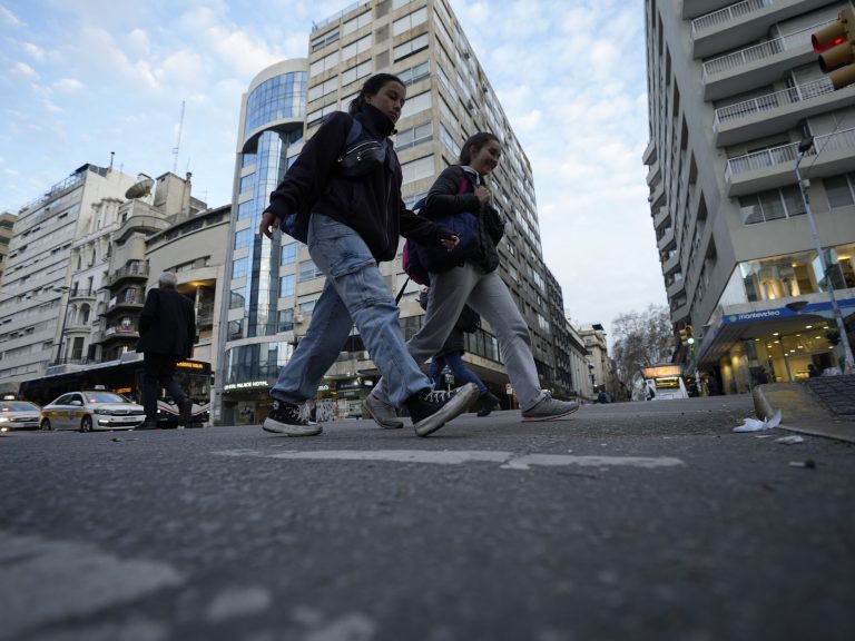 Alarm in Uruguay: You threaten A "bloodbath" In shoppings and colleges