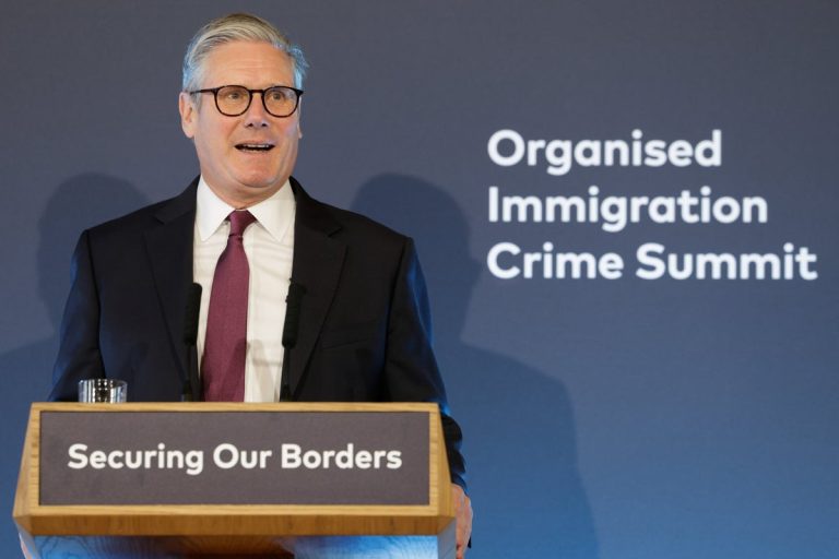 Starmer ‘indignant’ for unlawful migration after discovering 24,00zero sports activities migrants from work: UK coverage