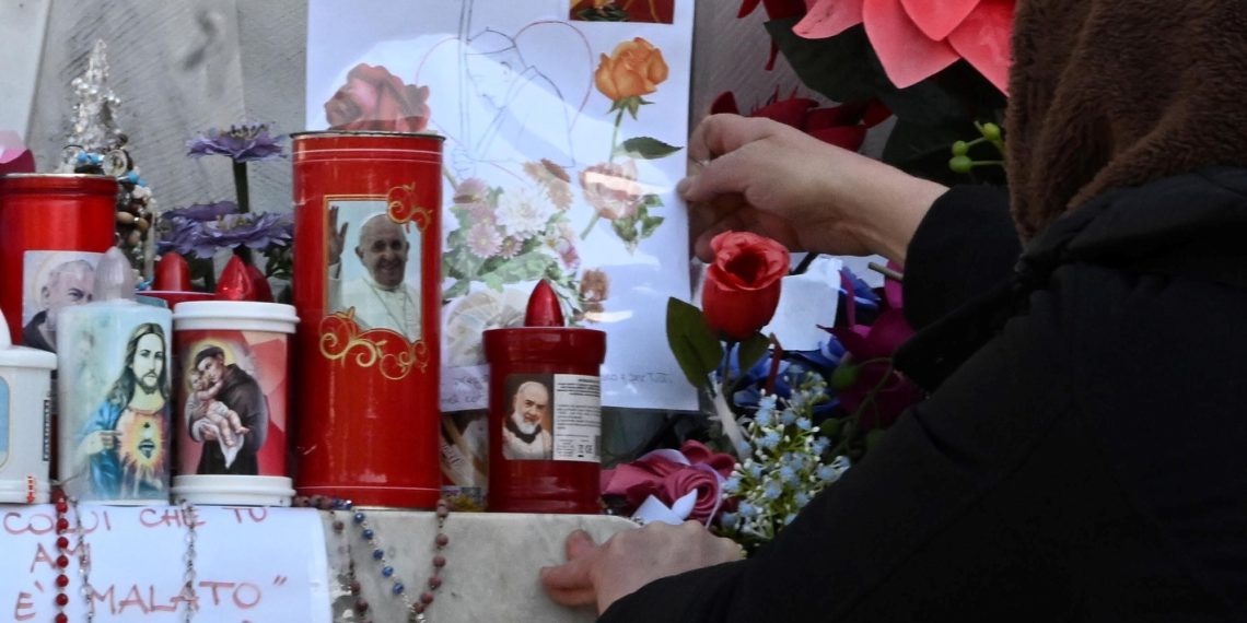 Pope Francis Agoi secure after respiratory crises, however “not out of hazard,” based on medical doctors