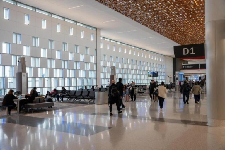 Houston Airports Brace for Huge Spring Break Rush with 2.three Million Vacationers in March 2025