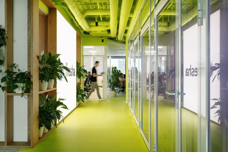 An open desk in Warsaw is a vibrant shade hub