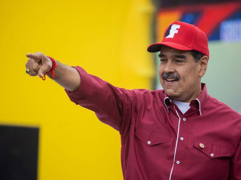 He delivered 180,000 hectares of Hugo Chávez to the landless motion of Brazil