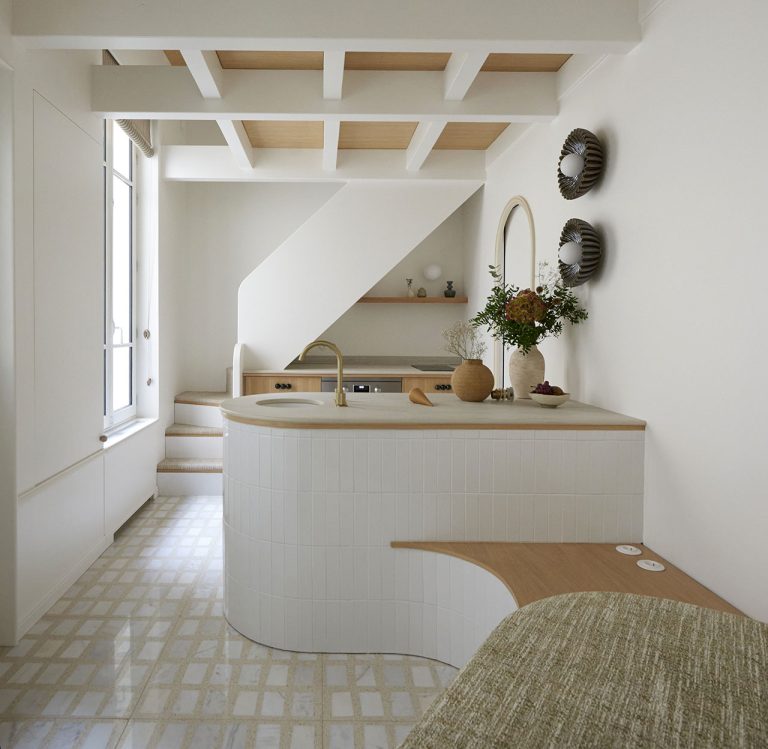 A secure from Paris is reworked right into a tiny home of 172 sq. meters