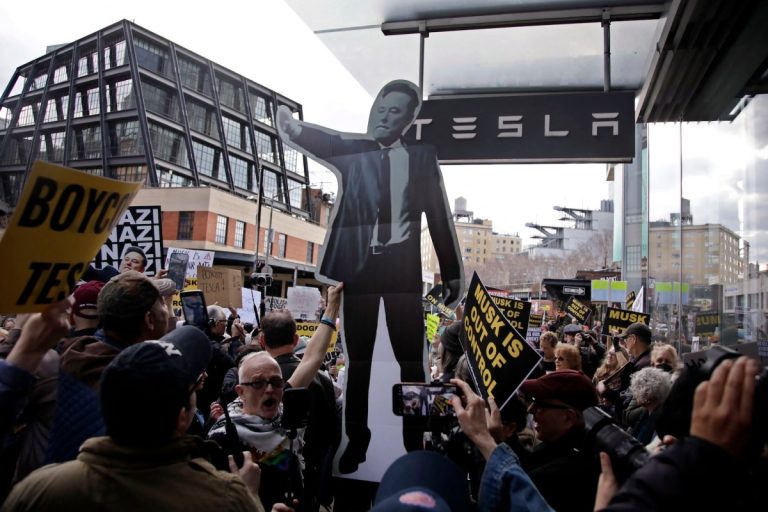 The protesters “Tesla TakeDown” plan a worldwide day of motion on March 29, and issues may change into ugly