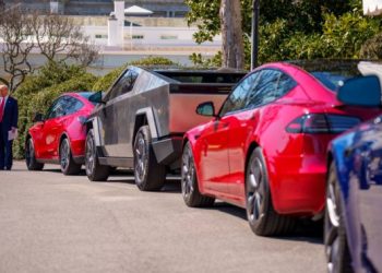 BC authorities excludes Tesla merchandise from the EV charger deduction program