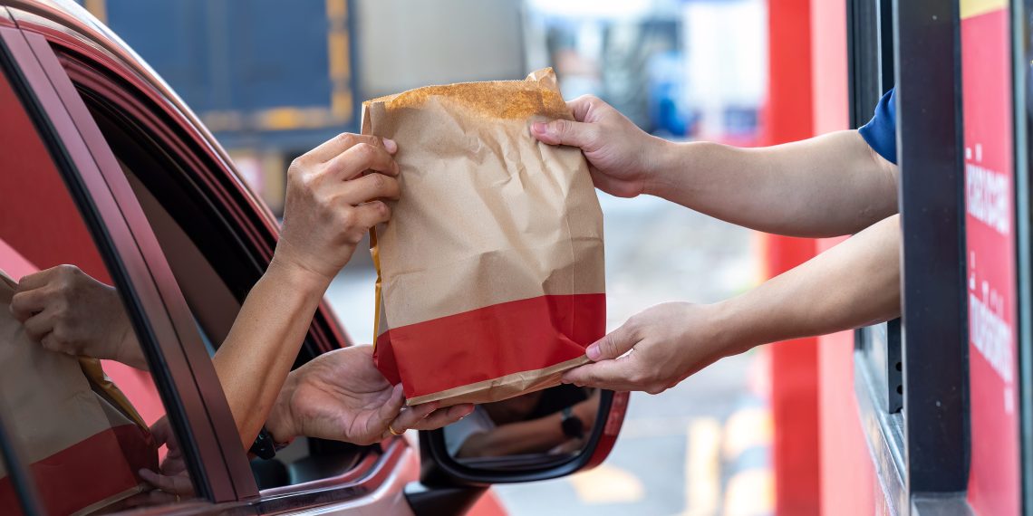 Metropolis Council committee advances quick meals employee protections