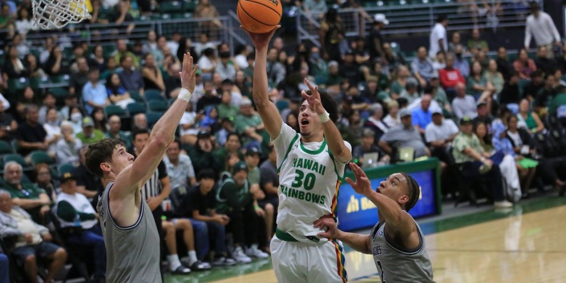 Male basketball in Hawaii Tops UC Davis on the night time of the senior