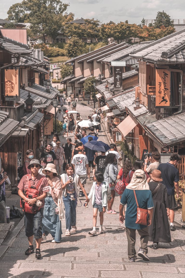 16 Overrated Journey Spots Worldwide (And The place To Go As a substitute)