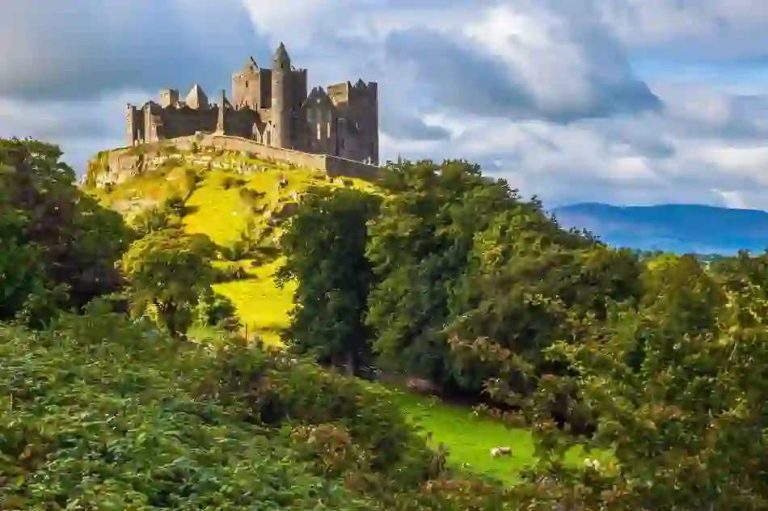 New journey updates: Eire’s passport workplace urges vacationers to test passports earlier than Easter and summer time holidays