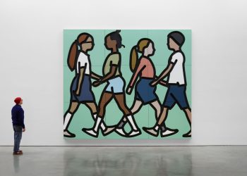 Julian Opie’s 10 -meter pedestrians are a cheerful shock