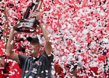 Houston Protection transports Cougars in 7 -Last 4, with the Insanity March over Tennessee