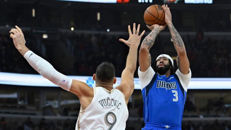 Mavericks Outlast Bulls 120-119 to drive within the sport race