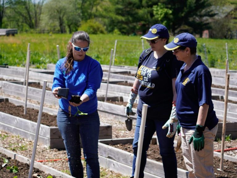 A Montco mother’s mission to struggle meals insecurity • Highlight PA