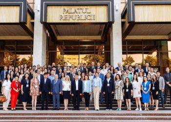 Cash in politics within the period of globalization and digitalization