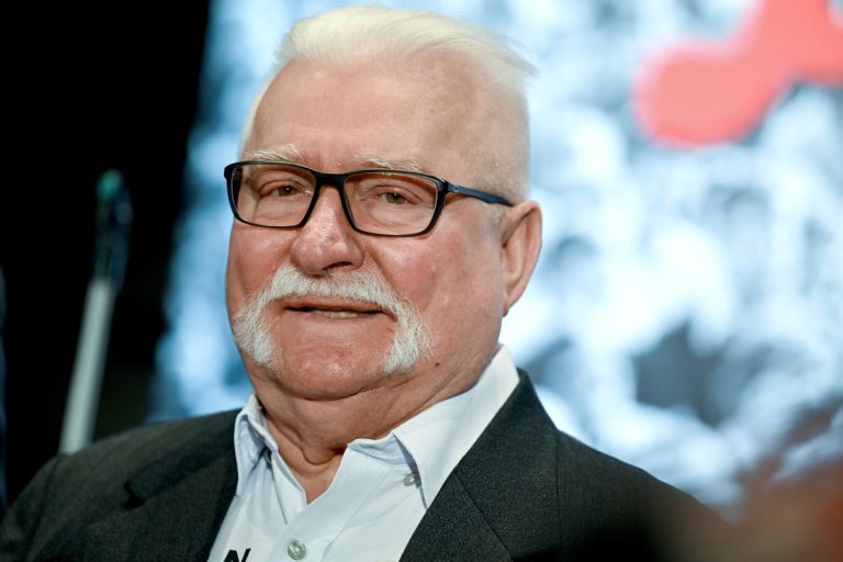 Lech Walesa, ‘disgusted’ by Trump, says it’s the world you need to thank zelensky for the wrestle of freedom
