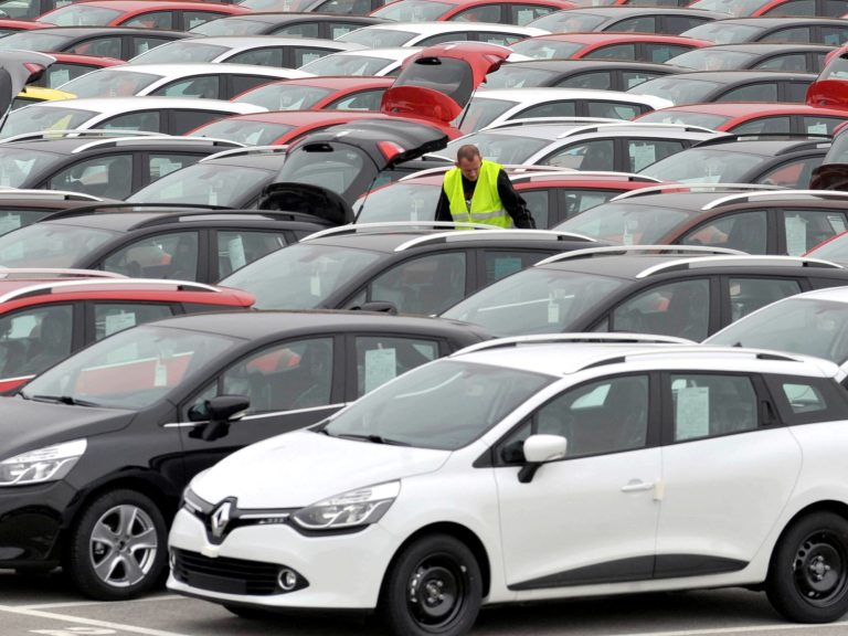 Europe criticized Donald Trump’s automotive duties and warned of the financial threat for each continents