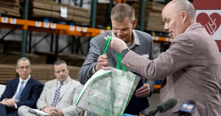 How can Utahns take part within the Feed Utah meals drive – Deseret Information