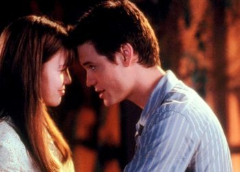 Who Ought to Star within the A Stroll to Keep in mind Reboot? Us’ Dream Solid