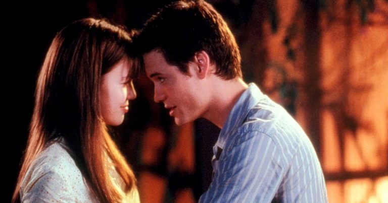 Who Ought to Star within the A Stroll to Keep in mind Reboot? Us’ Dream Solid