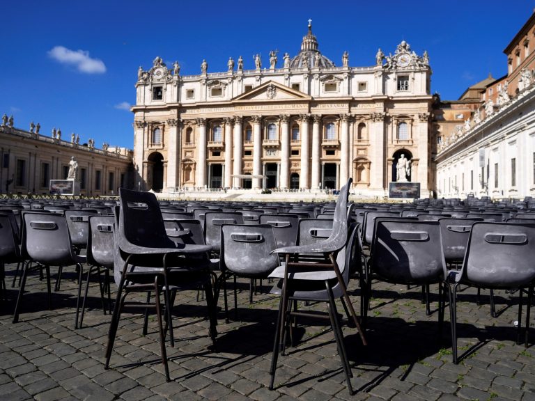 A complete isolation and a airtight silence encompass Pope Francis within the Vatican