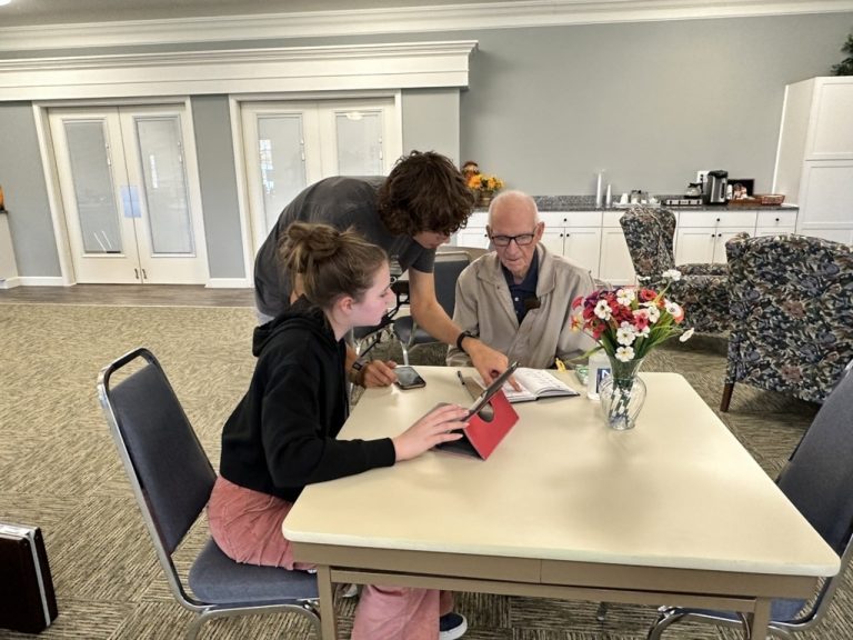 Technological time: Seniors in Bay Village obtain assist from highschool college students