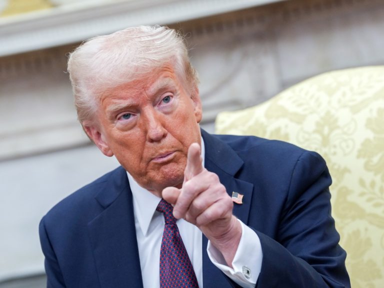 Donald Trump threatens Hamas once more with “a hell” if they do not free the hostages instantly