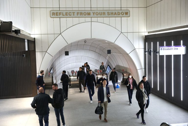 Tube and Elizabeth line chaos as suspensions hit TfL community throughout morning rush hour